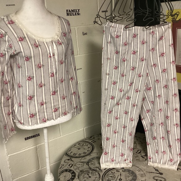 NWOT Lauren Ralph Lauren Sleepwear Pajama Set Size Small Floral GREEN LABEl - Picture 1 of 11